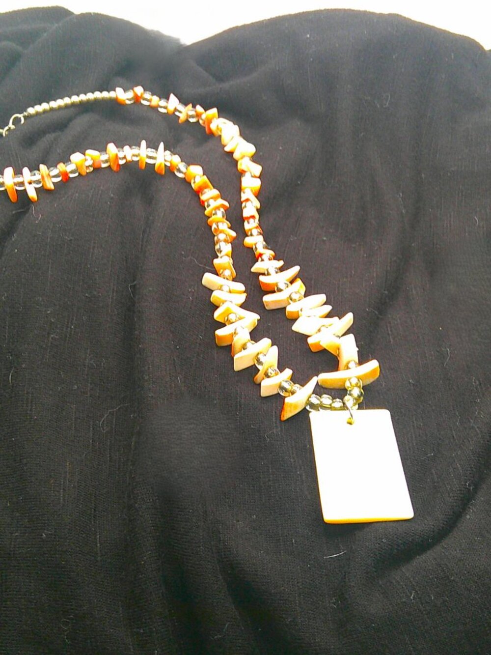Pink shell Necklace - Picture 5 of 6